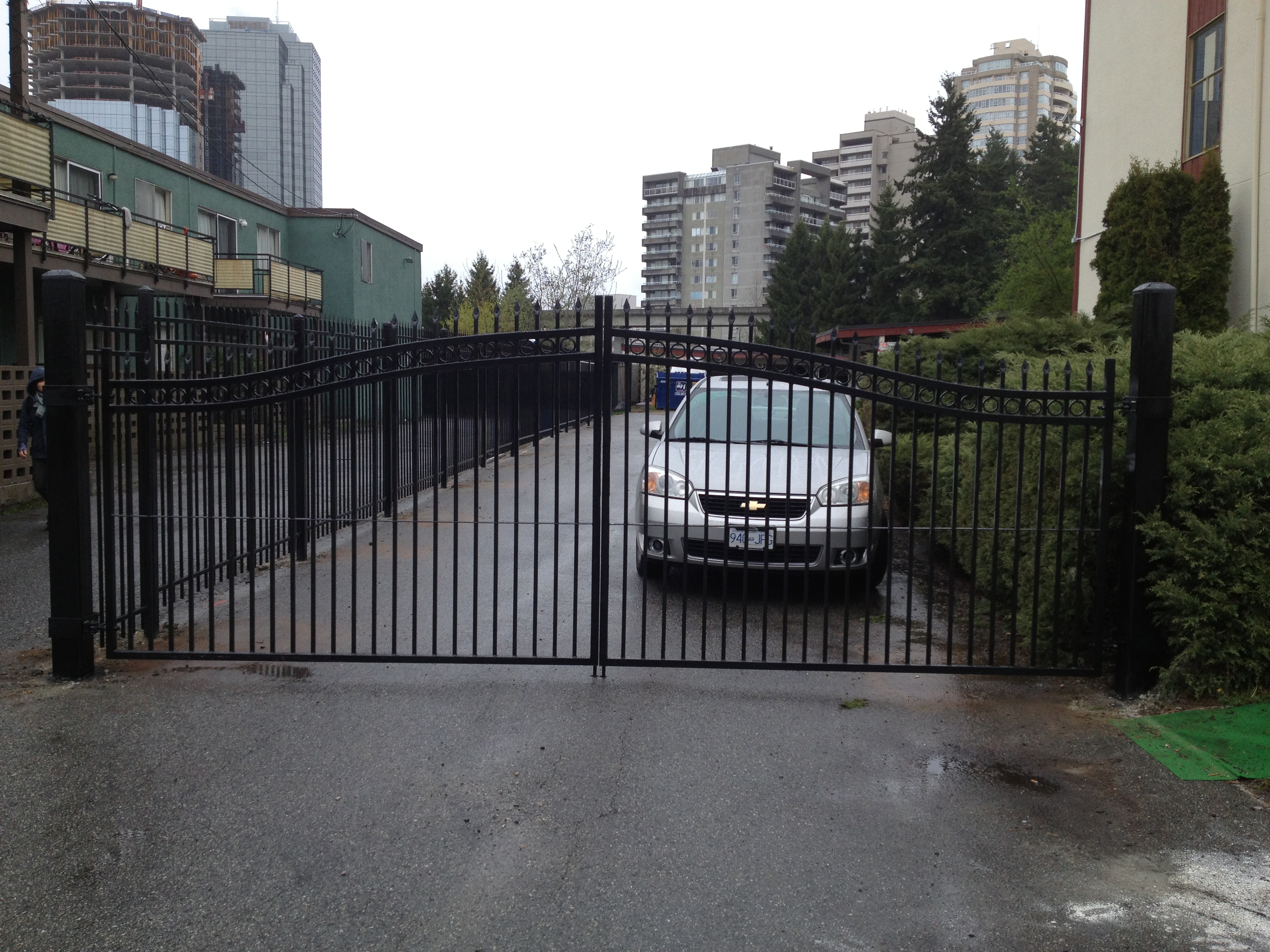 Picket Fence, Picket Fencing, Picket fences, installation, repairs QS